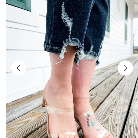 Judy Blue After Hours Dark Wash Destroyed Hem Cropped Straight Leg Jeans Size 9 - Picture 16 of 16